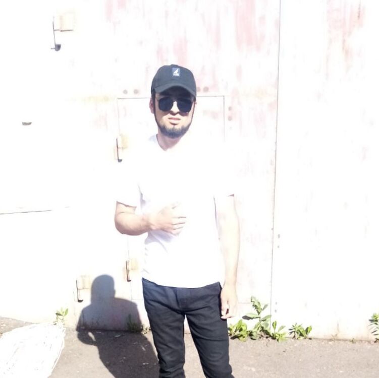  ,   Artur, 26 ,   ,   