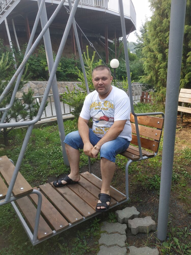  50061543  IVAN, 42 ,    
