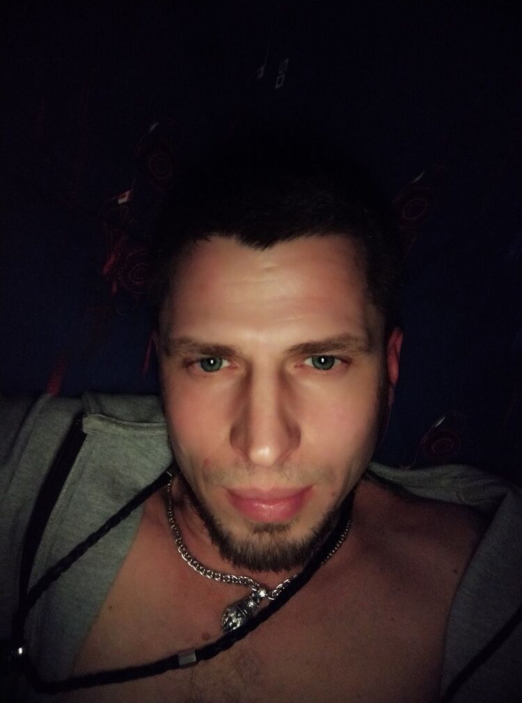  18615363  Tauhuru, 37 ,    