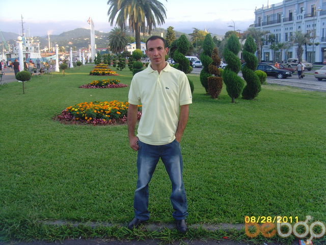  1196093  Vahe, 37 ,    