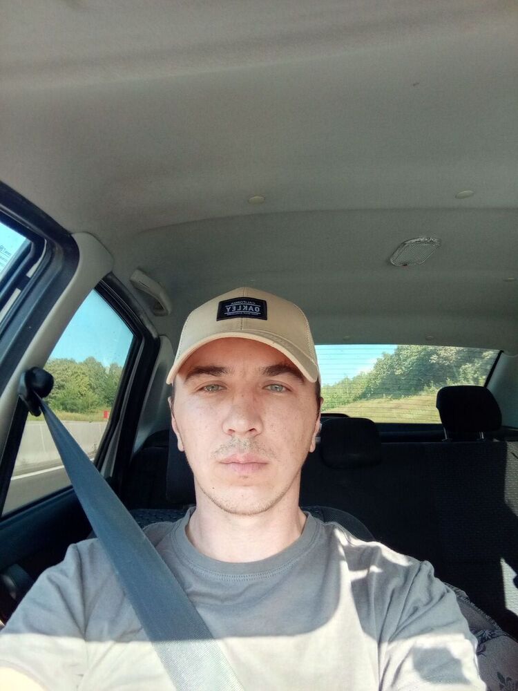  52608993  , 33 ,    