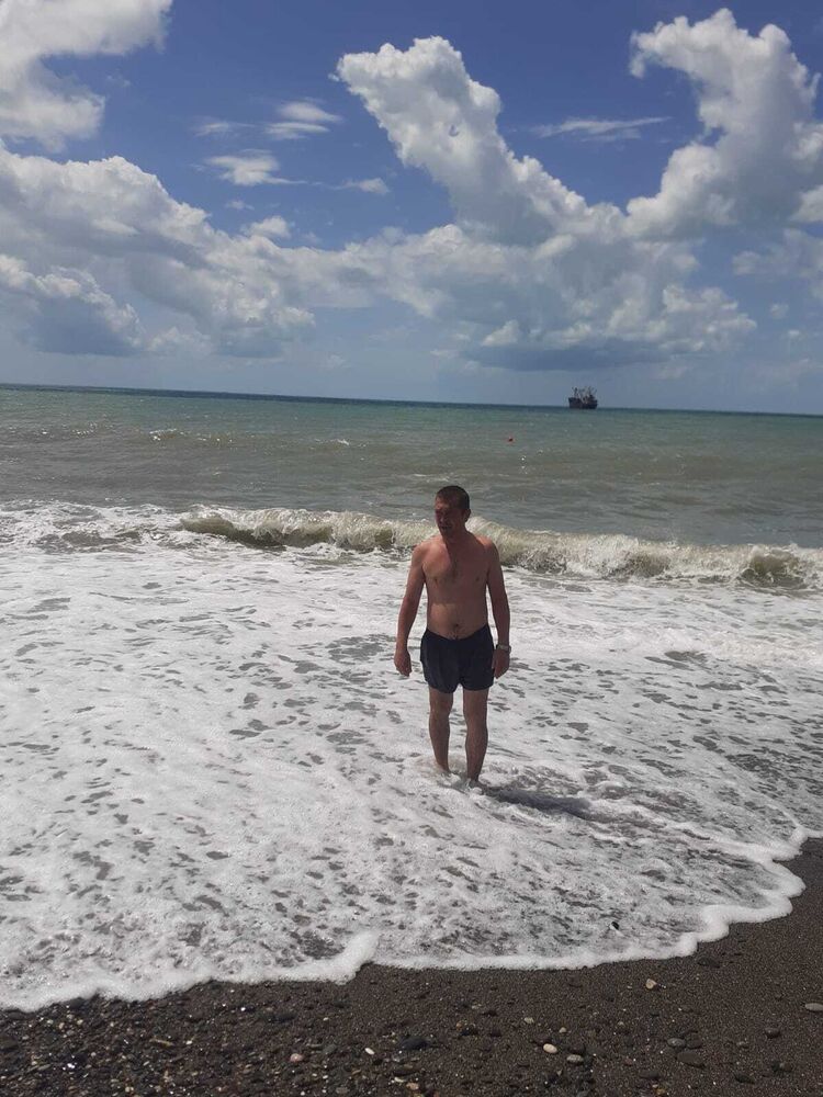  39191253  Austin, 45 ,    