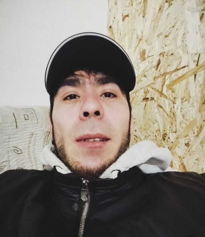  47518193  , 33 ,    