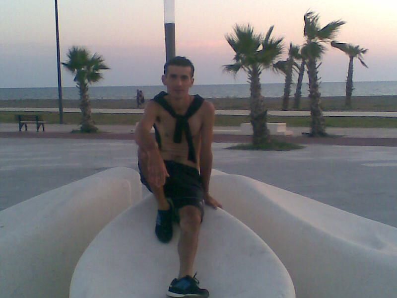  10713133  Bacha, 39 ,    