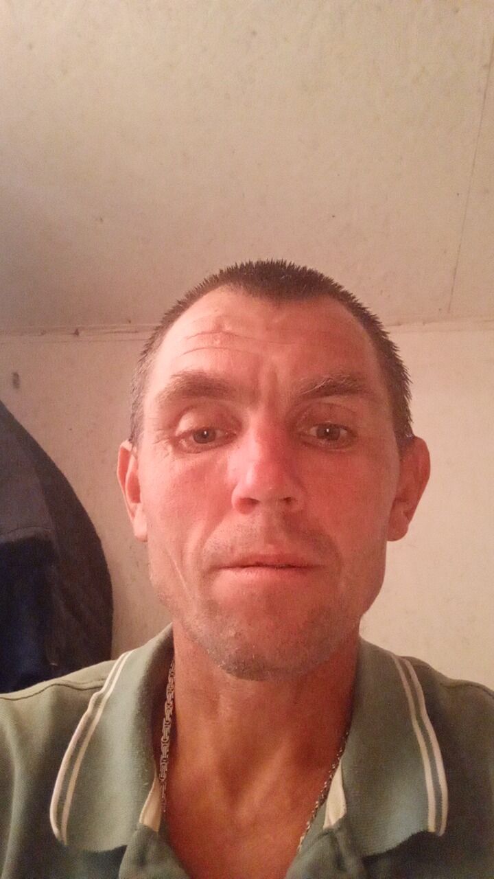  48327423  Sergey, 45 ,    