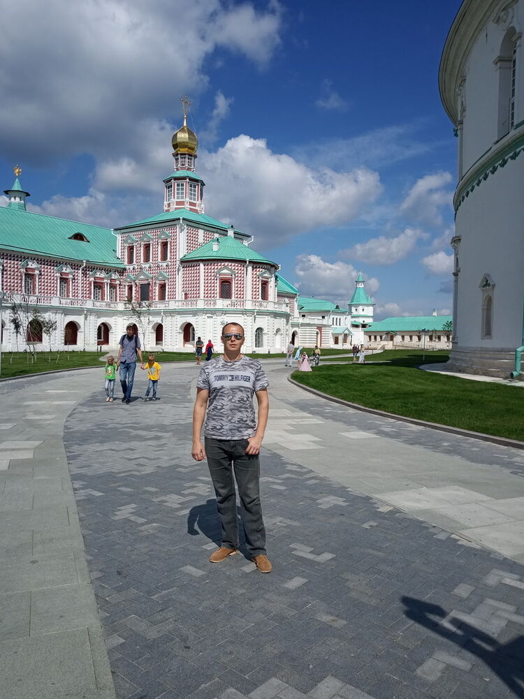  17009403  Jenek, 43 ,    