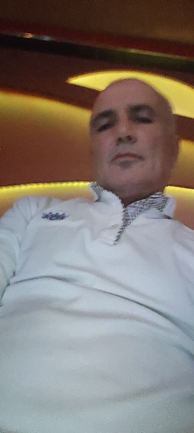  42585643   , 46 ,    