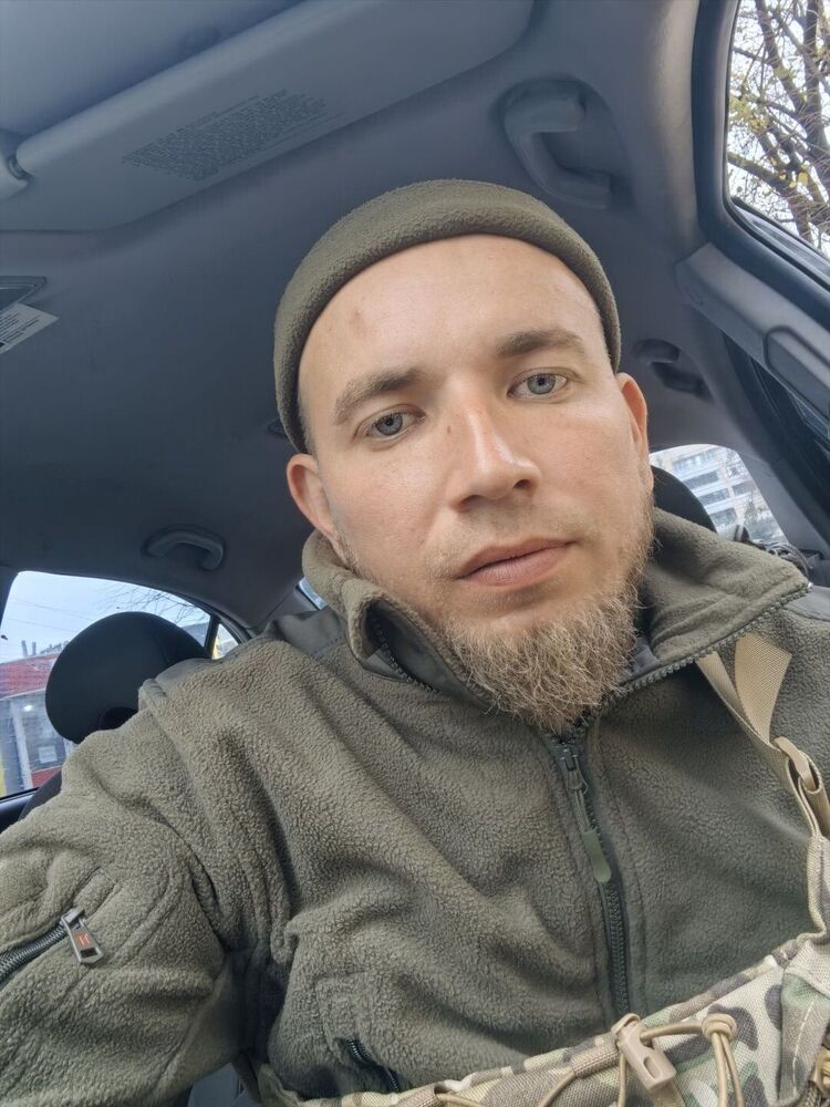  54324293  Konstantin, 29 ,    