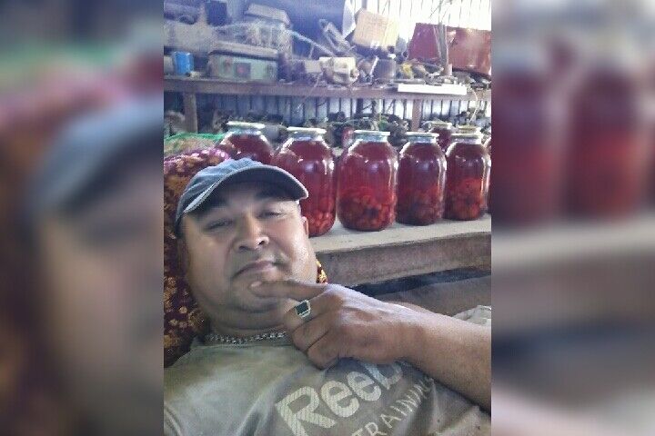  17301423  Uali, 49 ,    