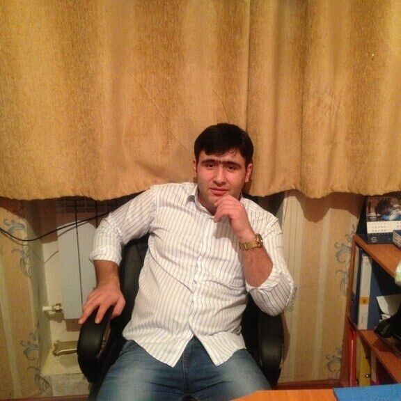  44743393  Elxan, 36 ,    