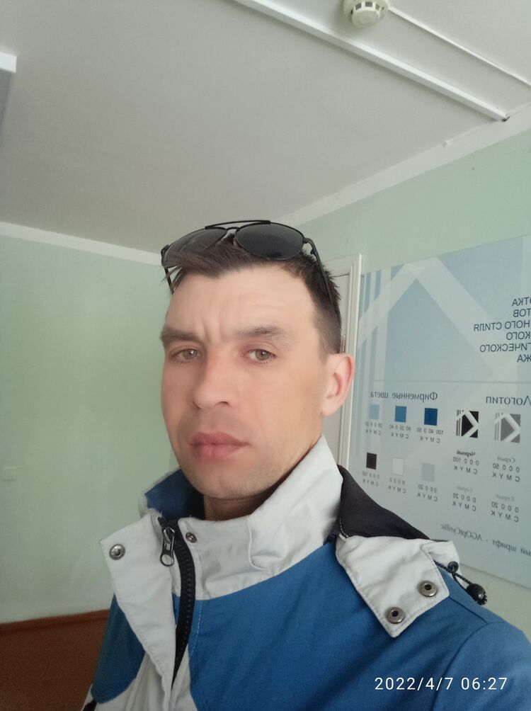  25889103  , 37 ,    