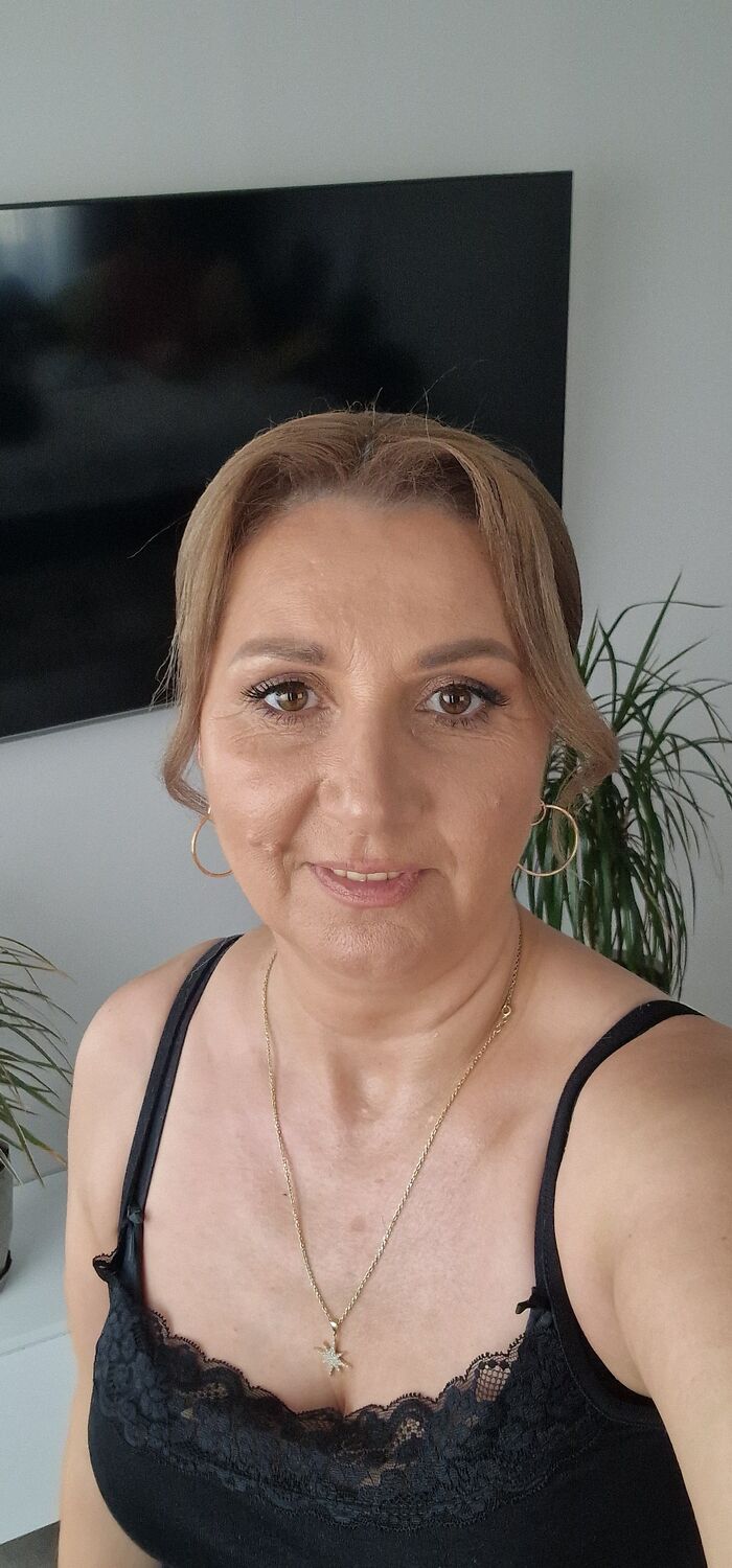  ,   Raisa, 50 ,   c 