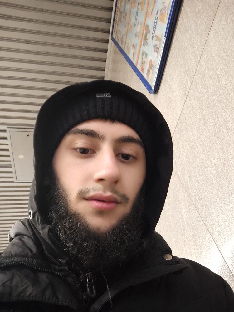  42372923  , 23 ,    