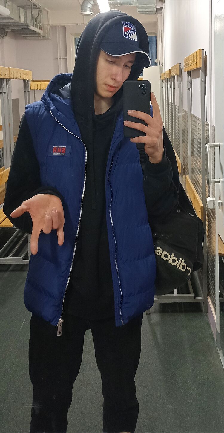  48529753  , 18 ,    -