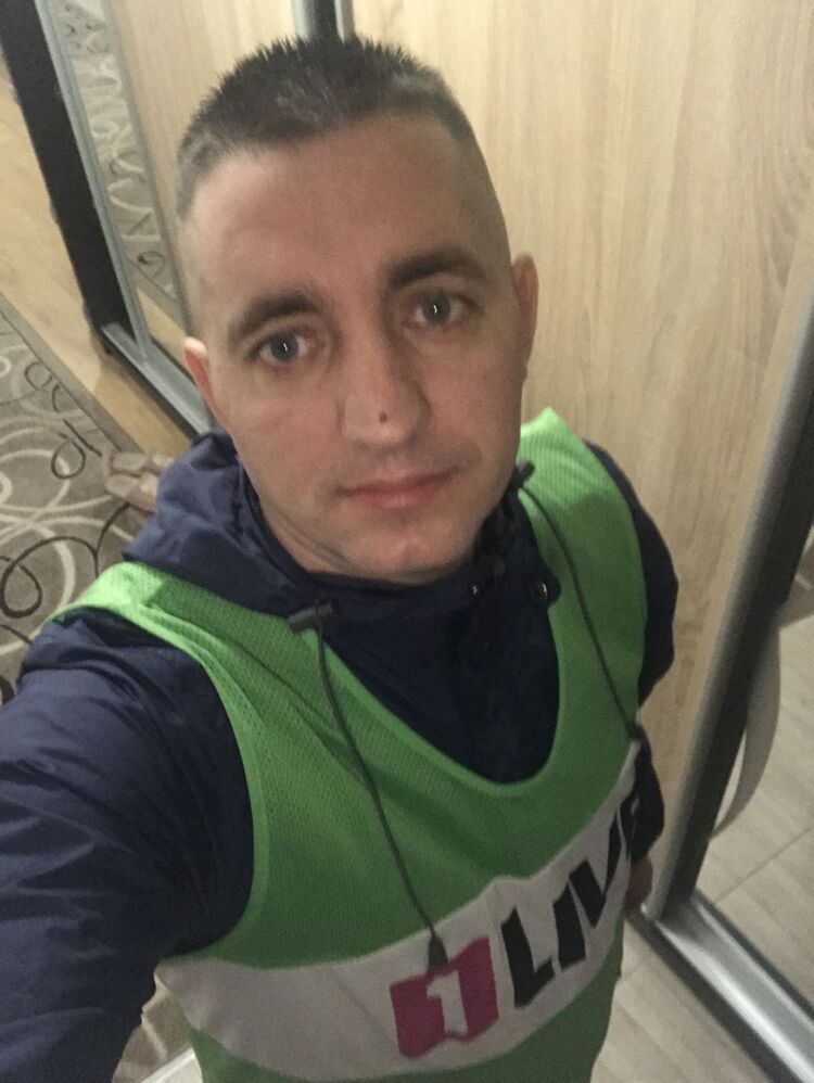  39529273  , 37 ,    
