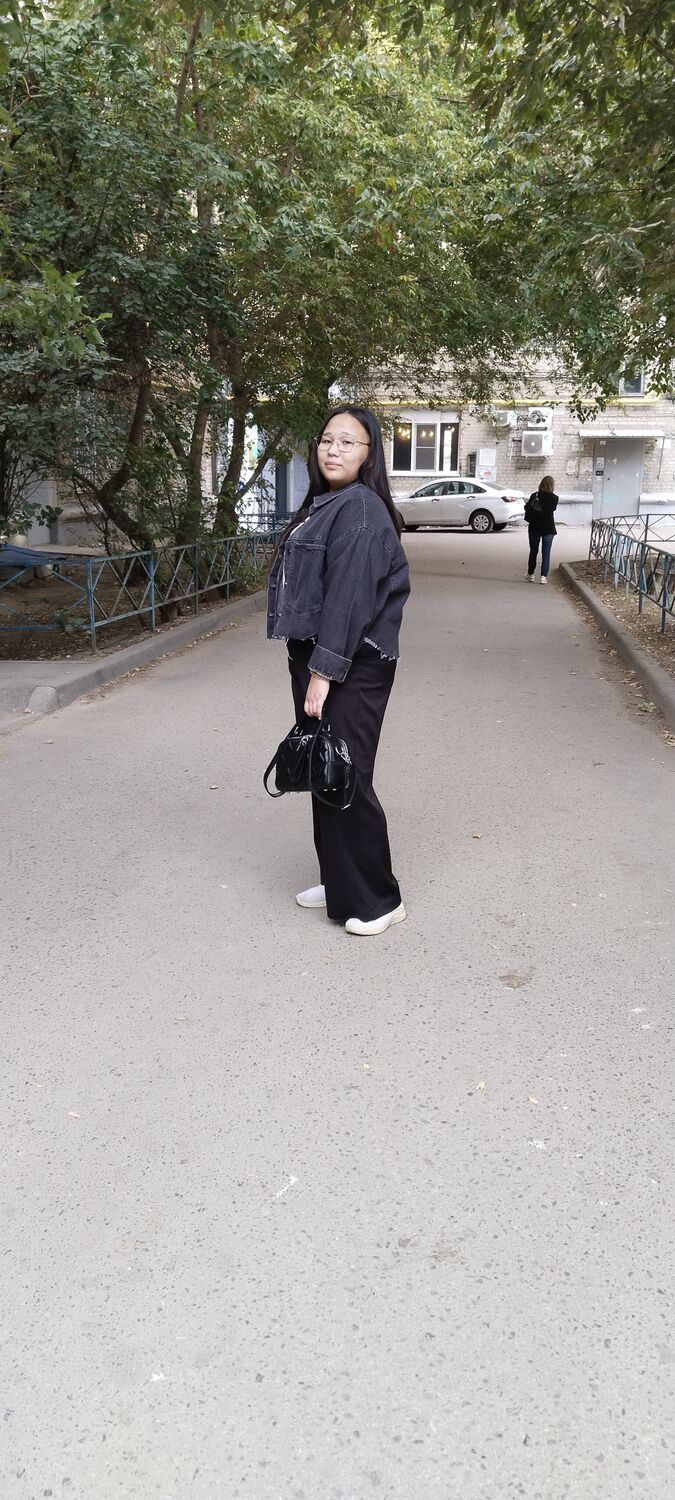  53757013  Angelina, 18 ,    