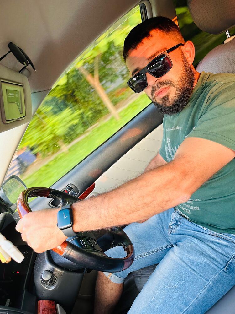  52583843  Zohrab, 35 ,    -