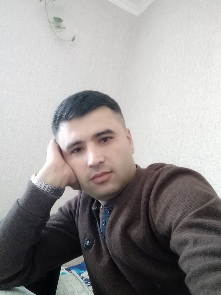  24749823  Alone, 34 ,    