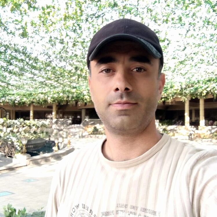  34760513  Sahak, 35 ,    