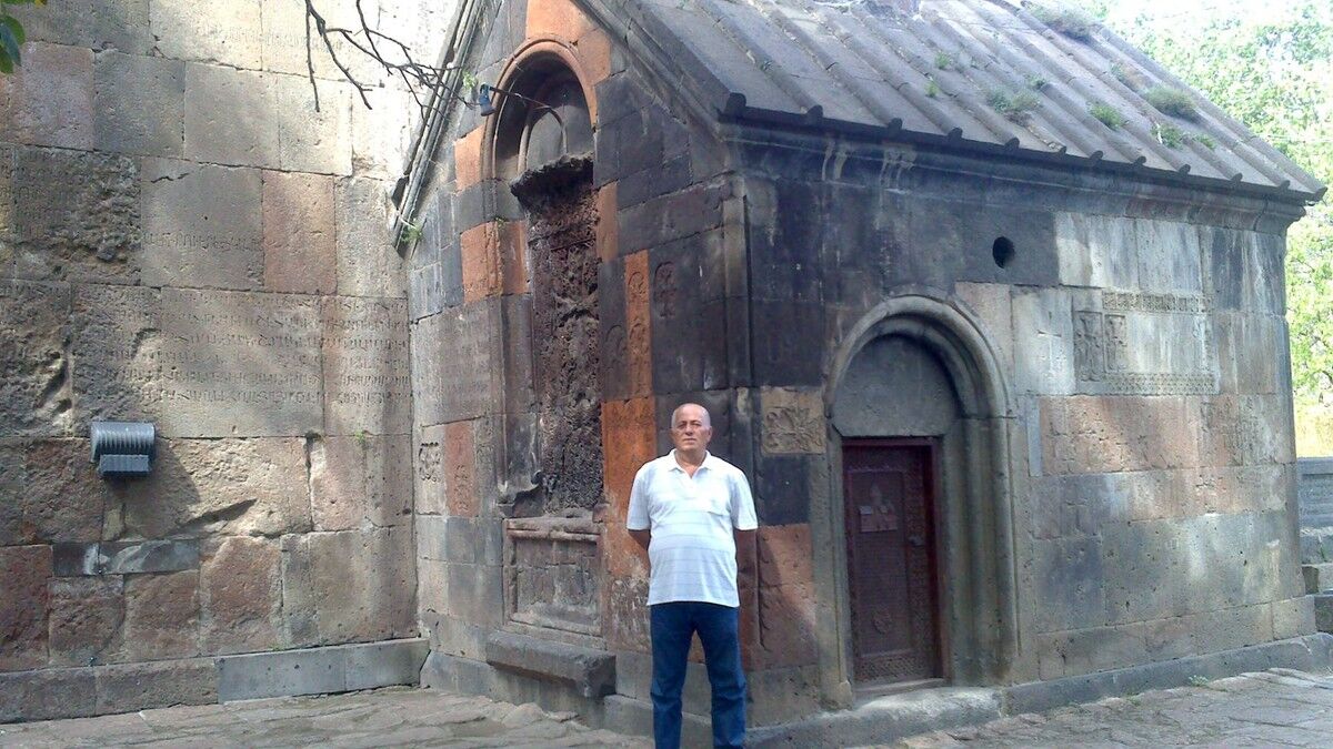  6516913  Garnik, 62 ,    