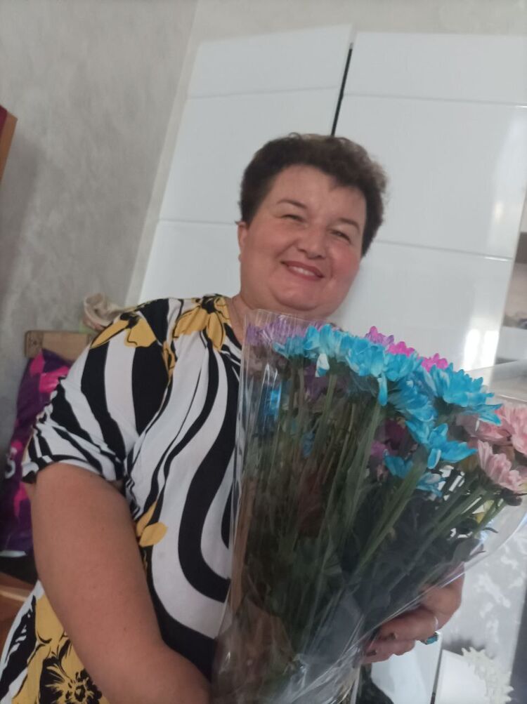  54208253  Anna, 49 ,    