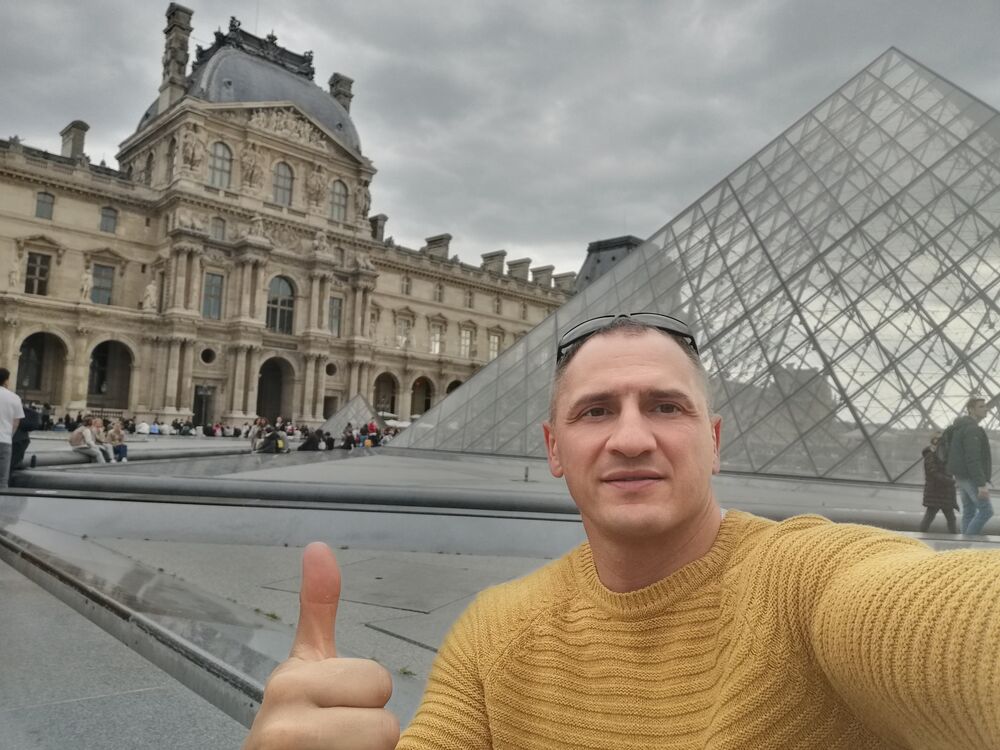  51085863  Stanislav, 40 ,    