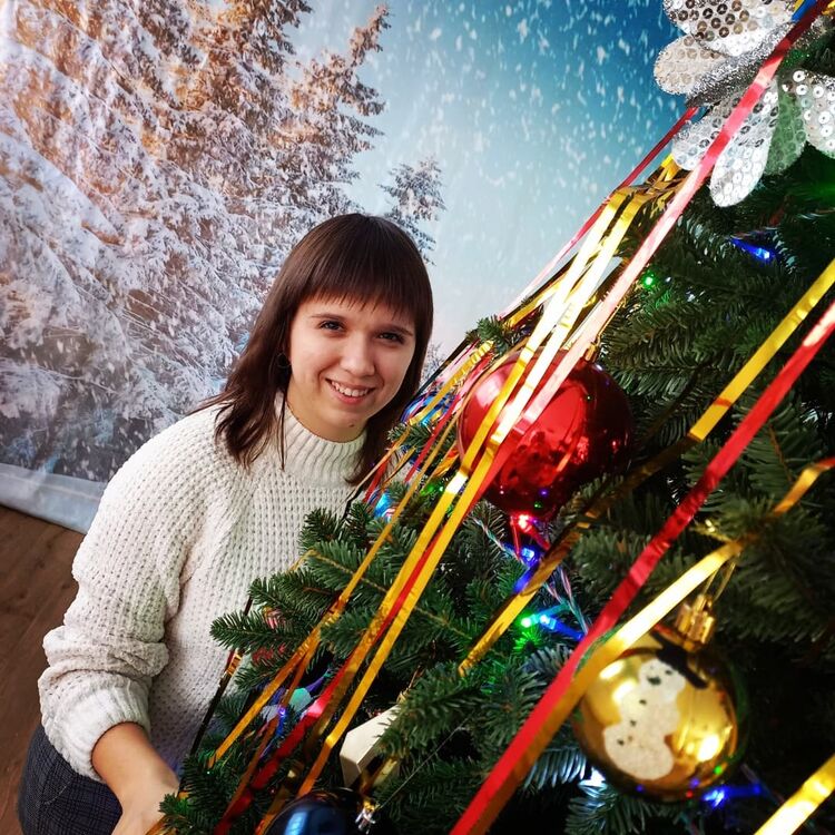  ,   Olga, 27 ,  