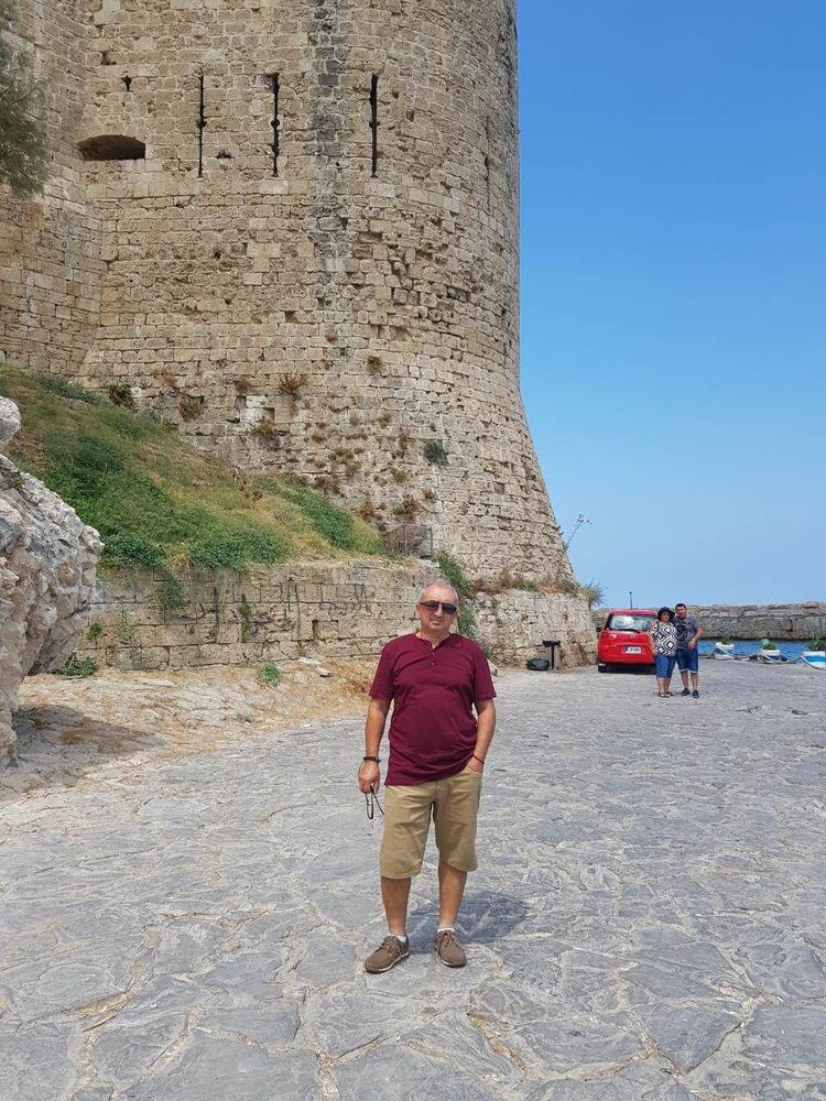  54596433  Arthur james, 55 ,    -