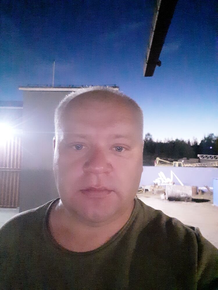  54478173  Artem, 40 ,    