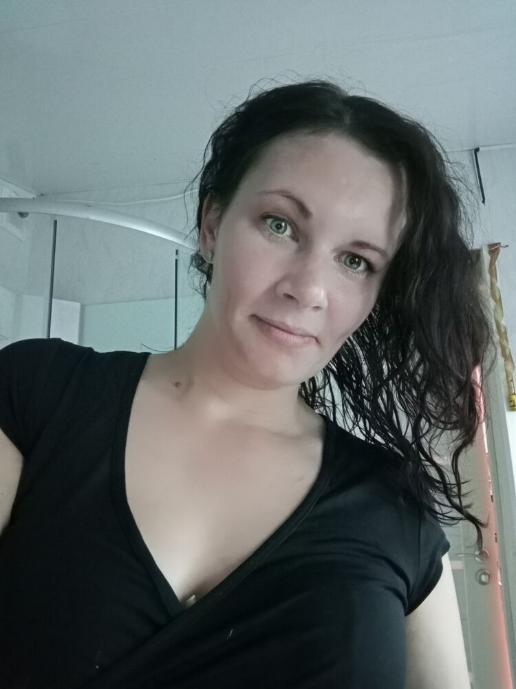  52811043  , 37 ,    