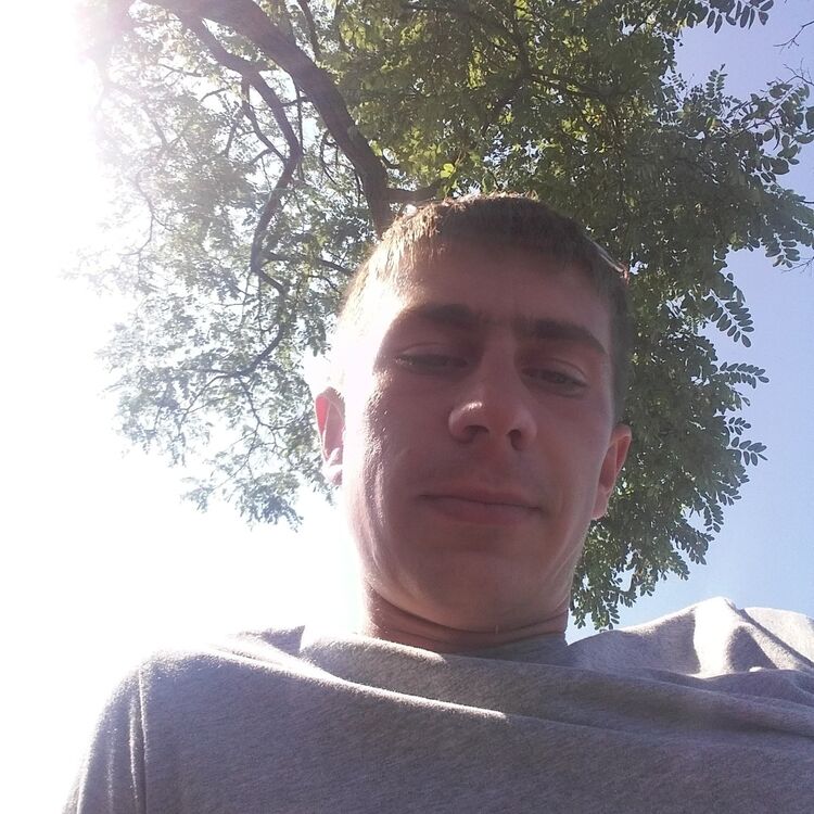  ,   Andriy, 32 ,   