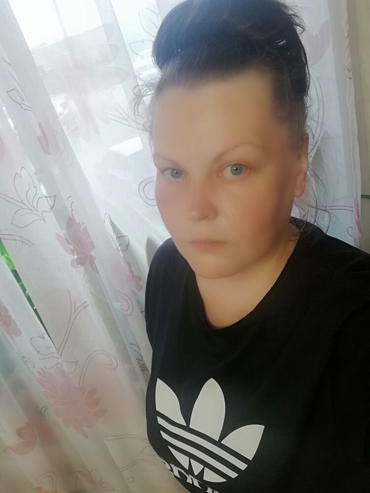  27979543  , 44 ,    