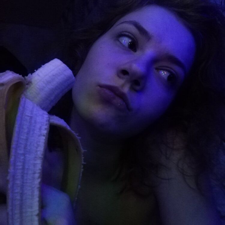  30496353  , 21 ,    