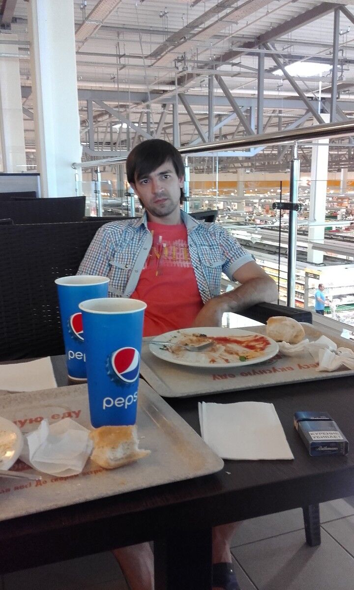  9153713  Ruslan, 40 ,    