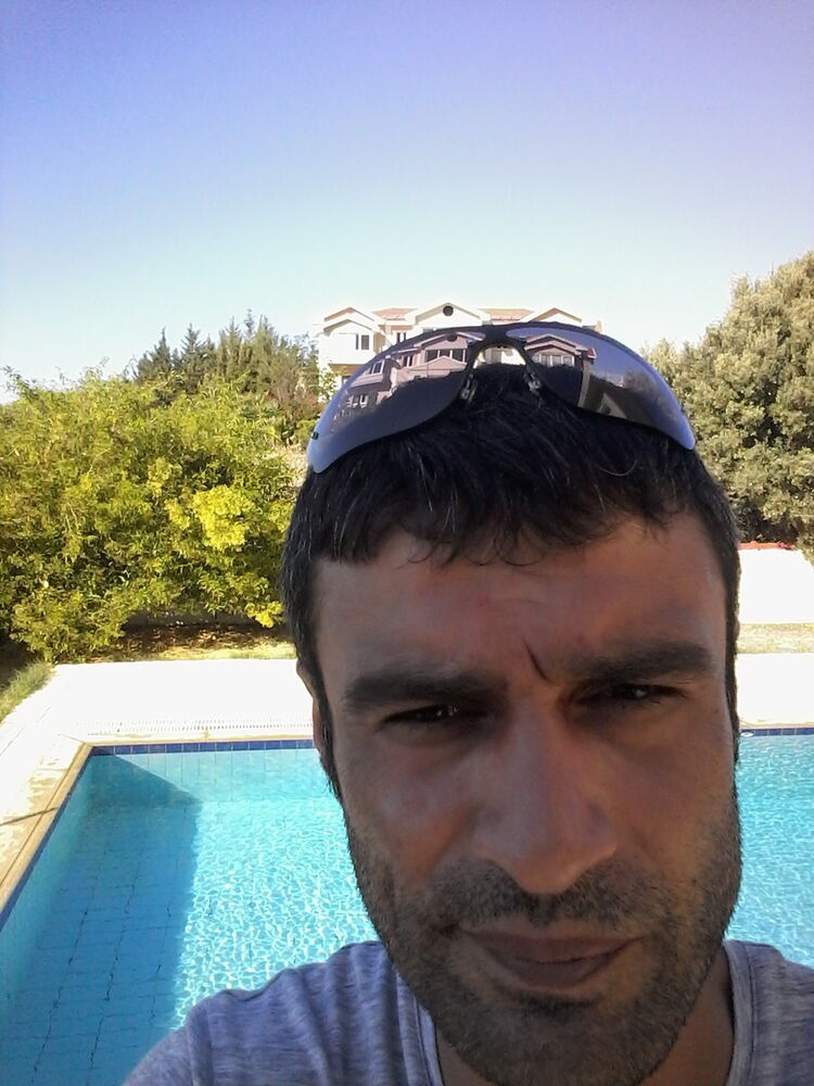  Nicosia,   Demis cherni, 47 ,   ,   , c , 