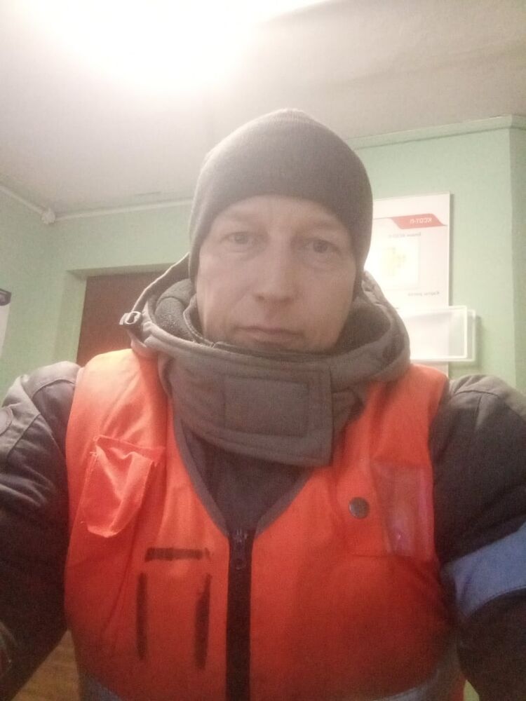  48075043  Dima, 43 ,    