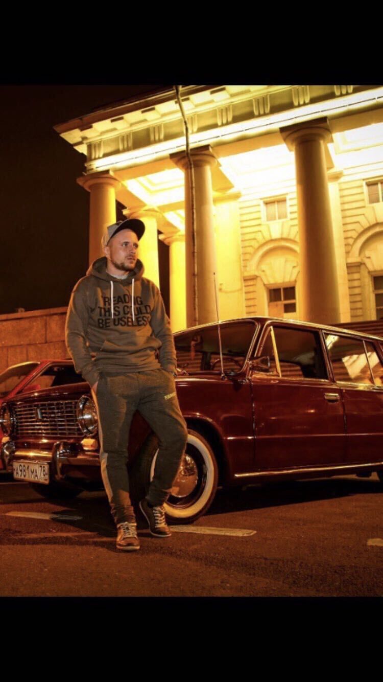  40696683  , 35 ,    -