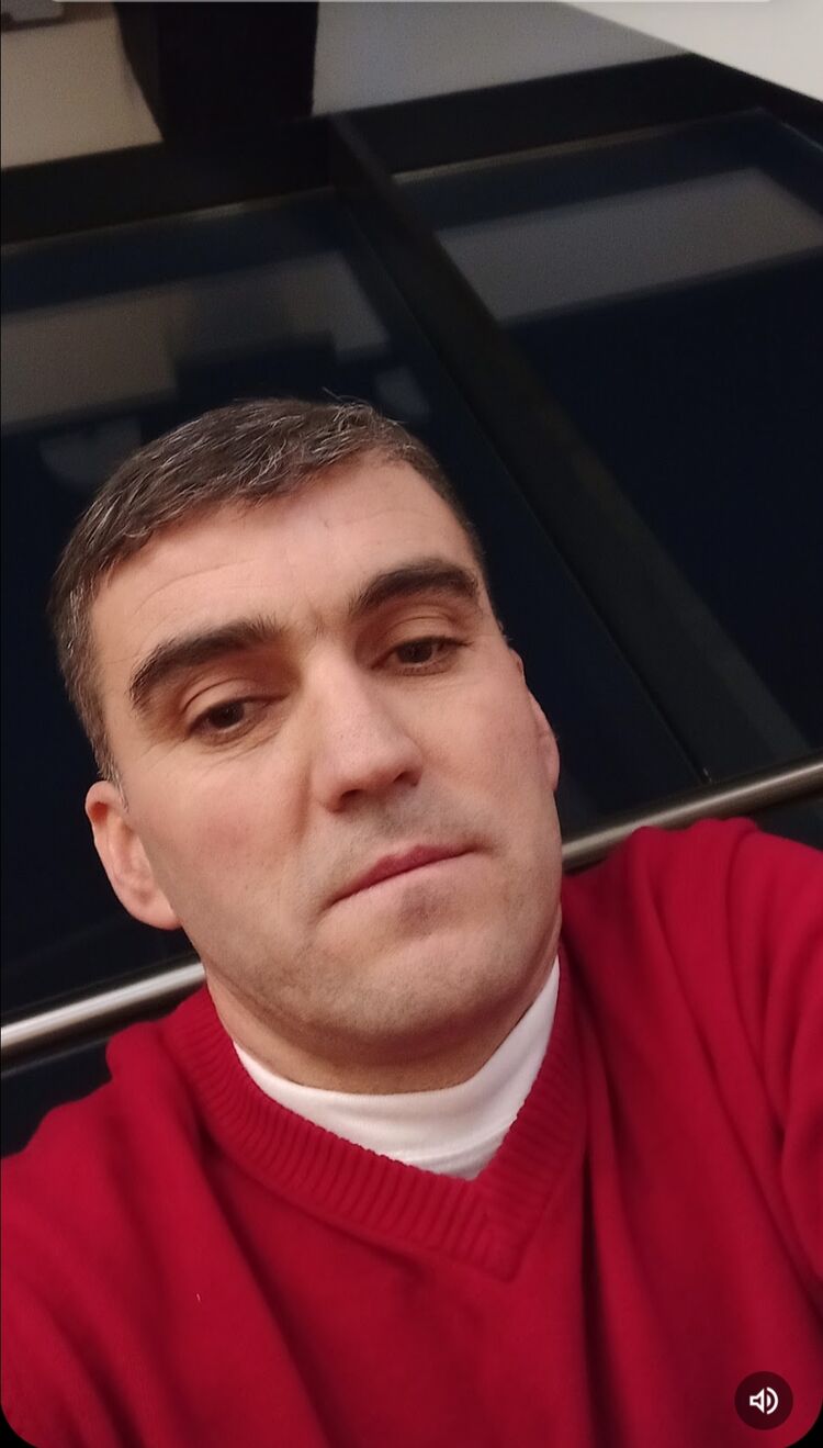  53073053  , 47 ,    