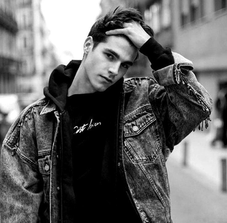  50200363  Morad, 29 ,    Algiers