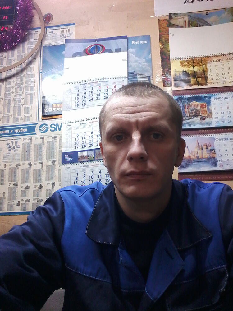  24828463  Denis, 38 ,    
