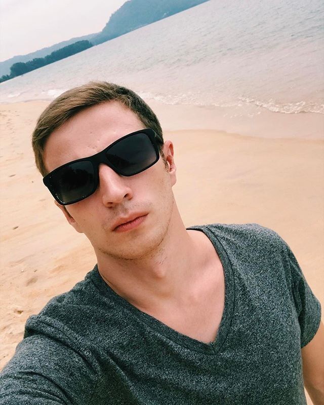 ���� 10423703 ������� �����, 44 ����, ���� ���������� � ��������