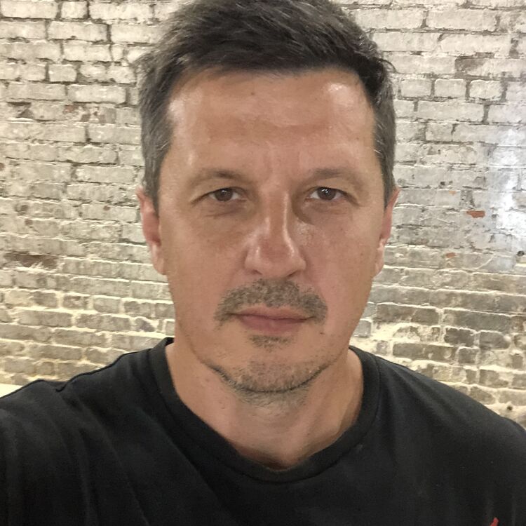  53846413  Ivan, 47 ,    