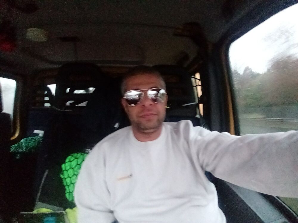  ,   Mert, 43 ,   ,   , c 