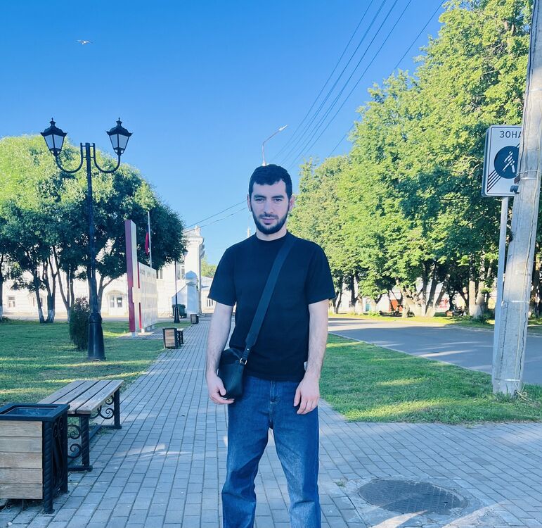  44815783  , 30 ,    