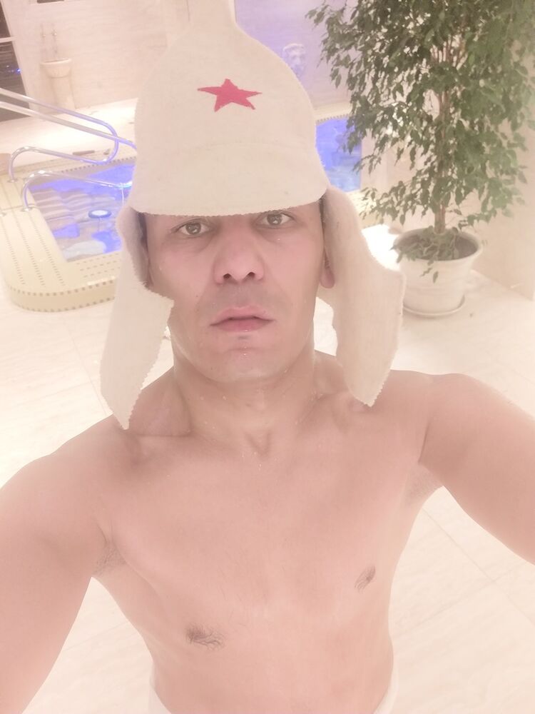  15352623  Erkaboy, 37 ,    