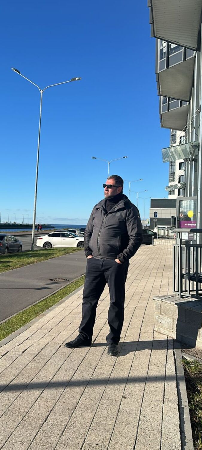  54097223  , 40 ,    -