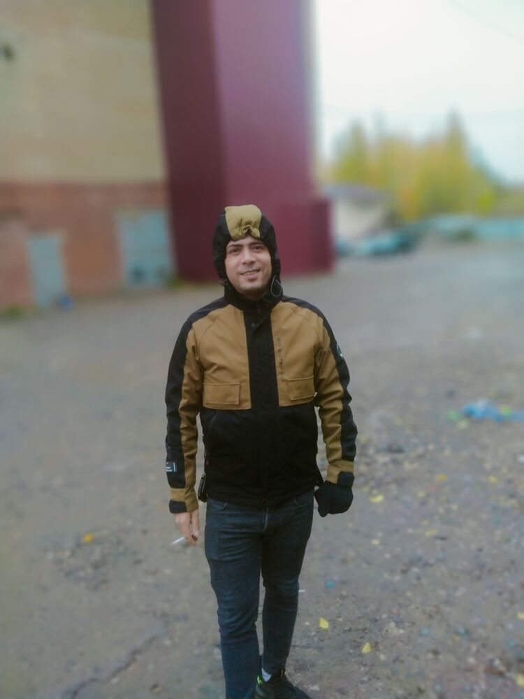  46842993  , 36 ,    