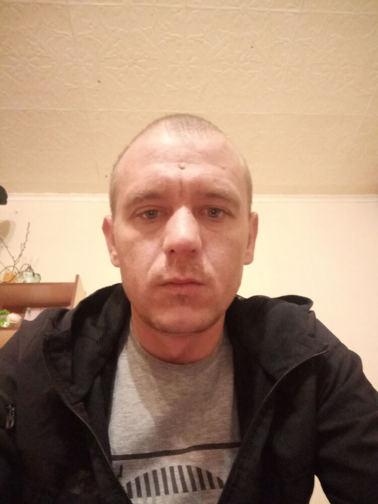  46436473  , 28 ,    