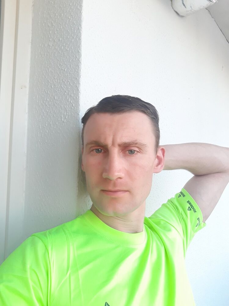  ,   Denis, 39 ,   ,   , c 