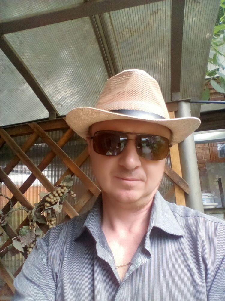  ,   Konstantin, 54 ,   ,   , c 